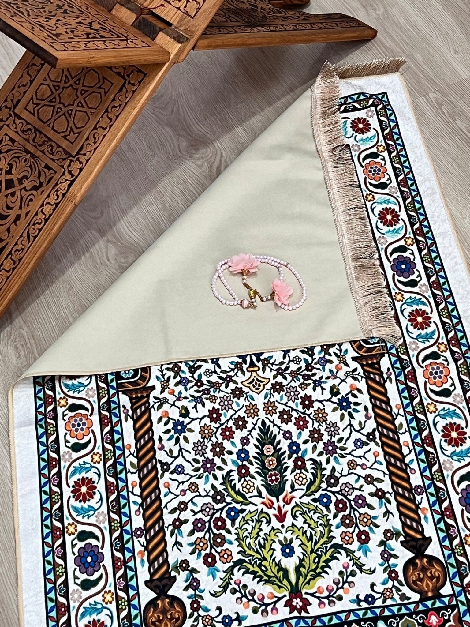 Luxury Turkish Prayer Mat - Noor Books