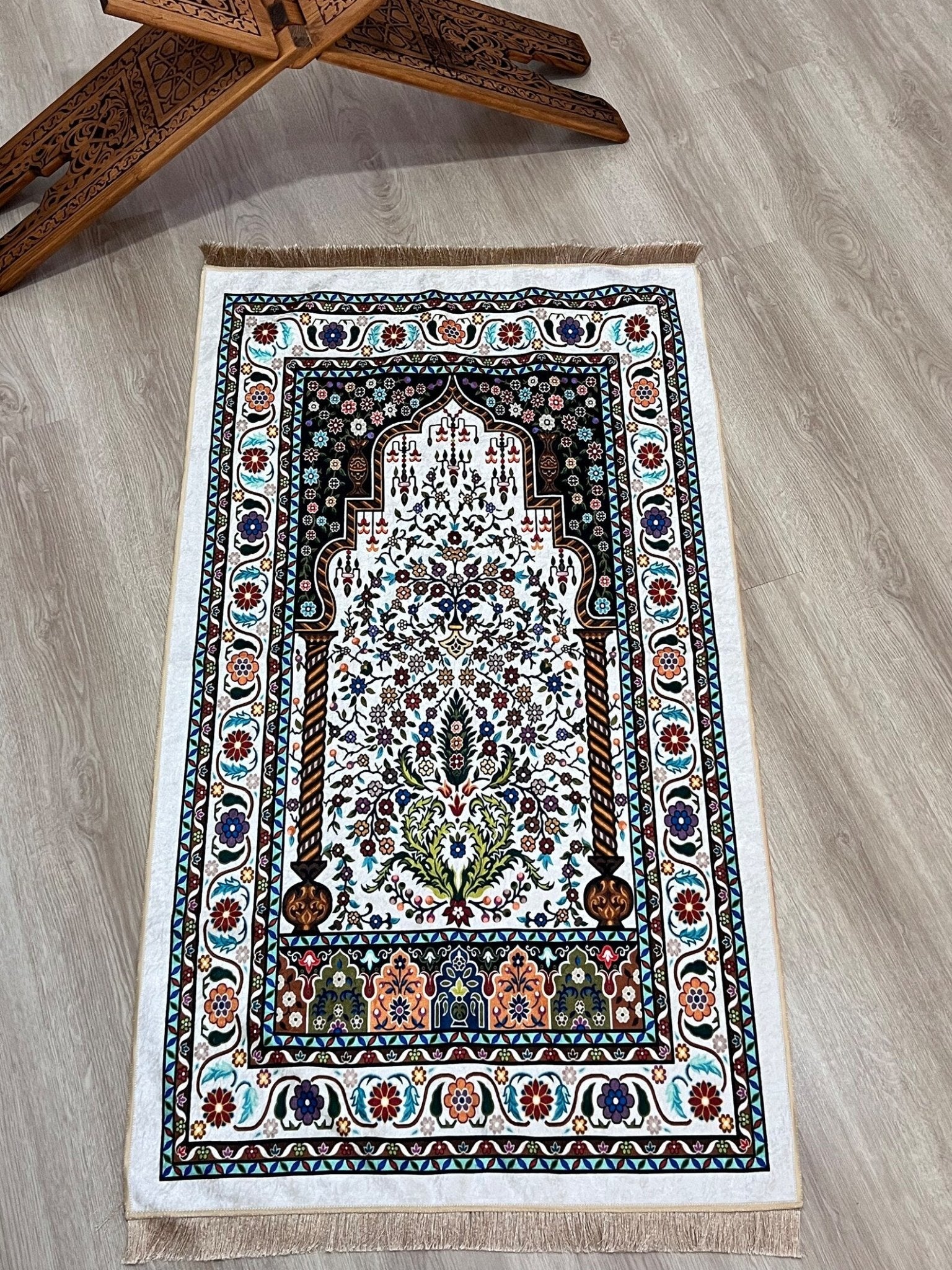 Luxury Turkish Prayer Mat - Noor Books